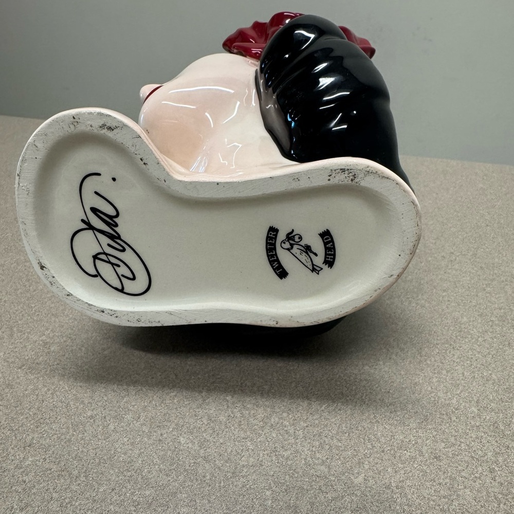 Signed Dita Von Teese Red Rose Vase - Picture 4 of 5